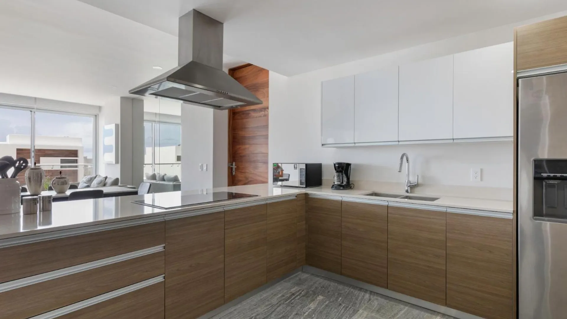 Luxurious 4Br Condo By The Beach - Rooftop Pool Cancún 0*,
