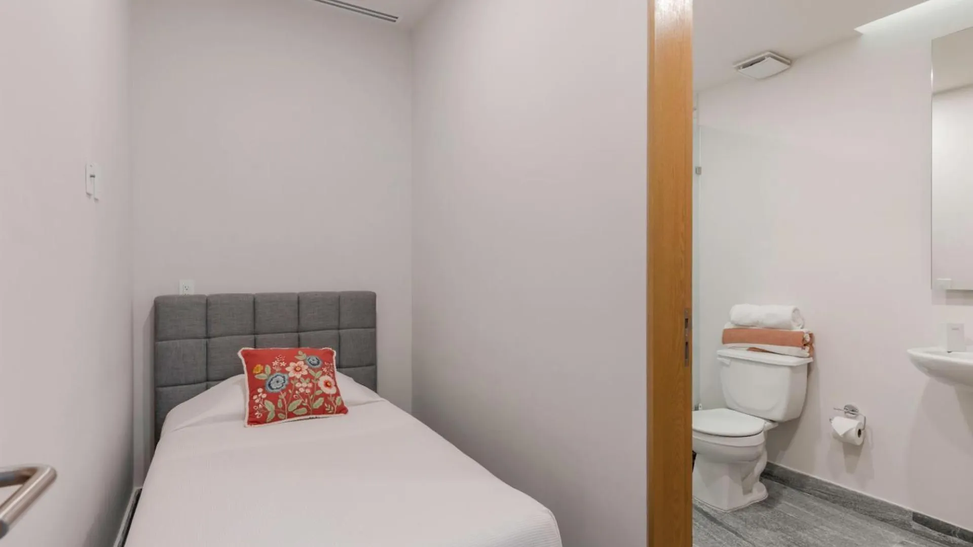 Luxurious 4Br Condo By The Beach - Rooftop Pool Cancún