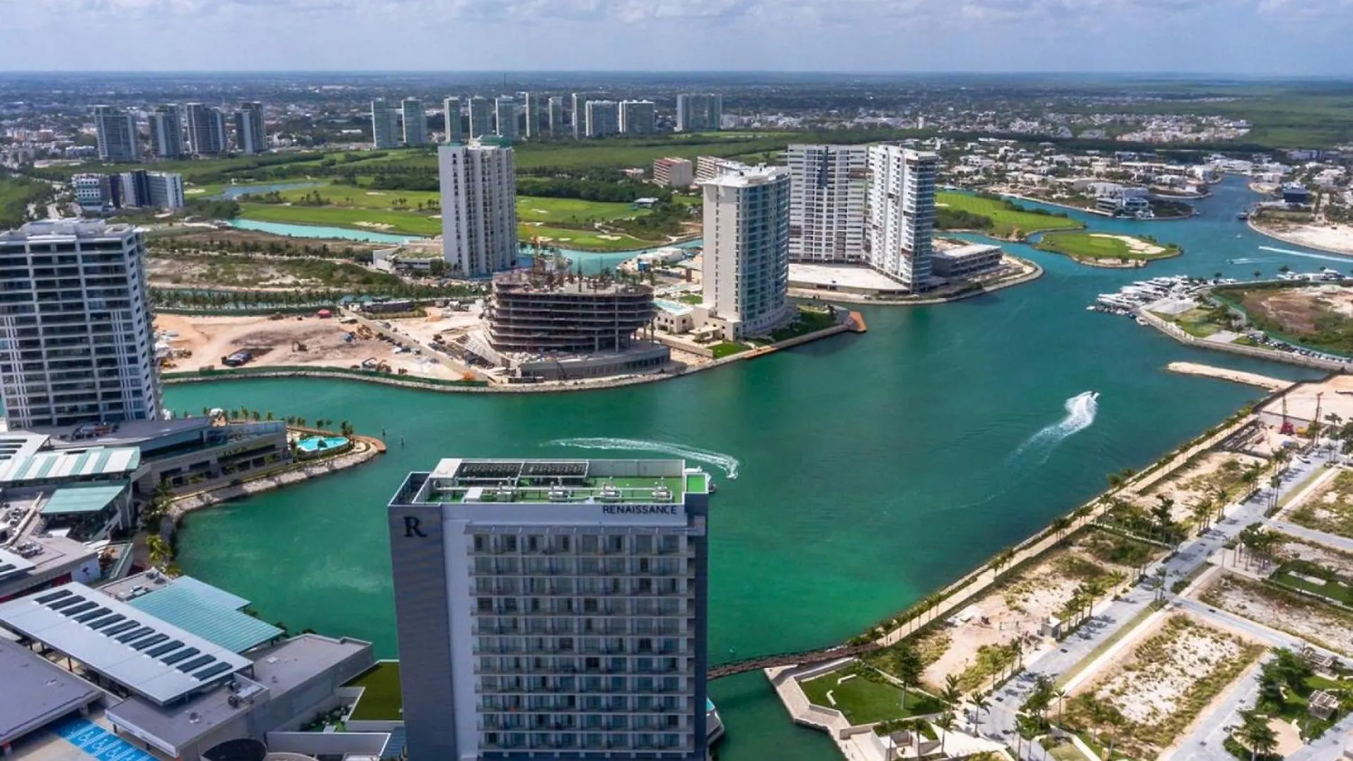Apartman Luxurious 4Br Condo By The Beach - Rooftop Pool Cancún Mexikó