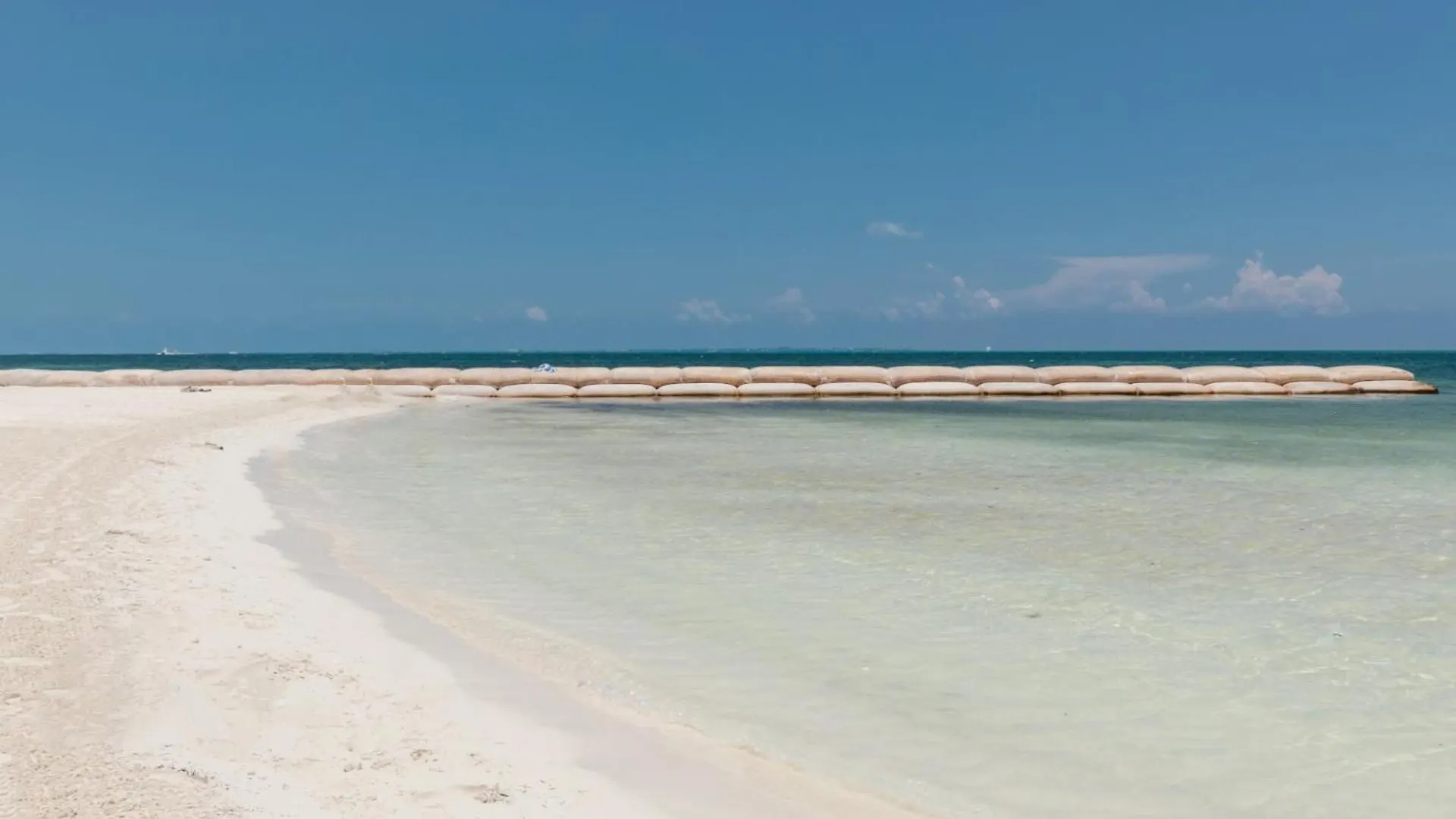 Apartment Luxurious 4Br Condo By The Beach - Rooftop Pool Cancun